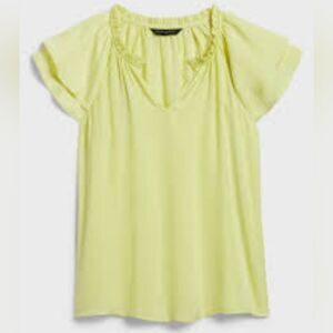 🍑Banana Republic Yellow Flutter Cap Sleeve Top Large